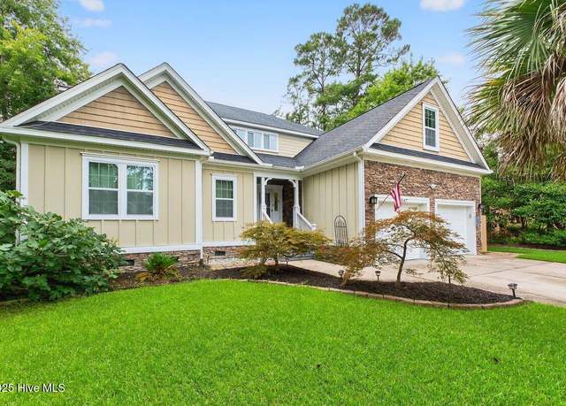 Property at 1567 Colonist Sq SW, Ocean Isle Beach, NC 28469, 6 beds, 3 baths