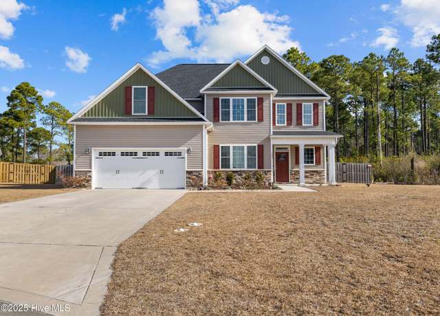 Property at 302 Catboat Way, Sneads Ferry, NC 28460, 5 beds, 3.5 baths