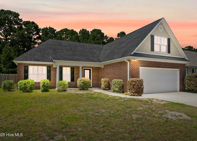 Property at 1009 Stonesthrow Ct, Leland, NC 28451, 3 beds, 2 baths