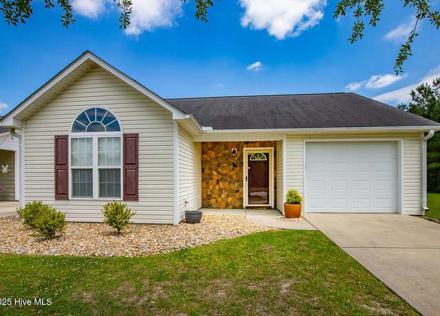 Property at 4304 Elizabeth Ave, New Bern, NC 28562, 2 beds, 2 baths