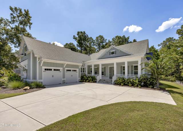 Property at 469 Woodbury Ct SE, Bolivia, NC 28422, 4 beds, 3.5 baths