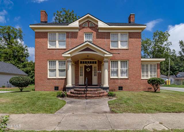 Property at 515 E Walnut St, Goldsboro, NC 27530, 3 beds, 2 baths