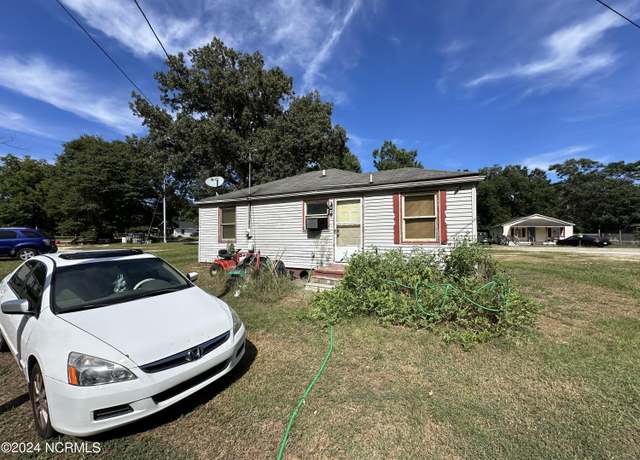 Property at 15281 Cooper St, Laurinburg, NC 28352, 2 beds, 1 bath