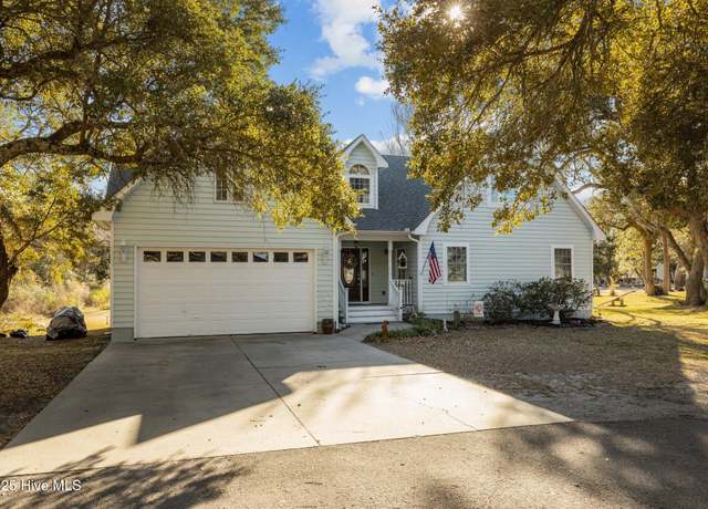 Property at 122 Charlie Lewis Ln, Beaufort, NC 28516, 3 beds, 3 baths