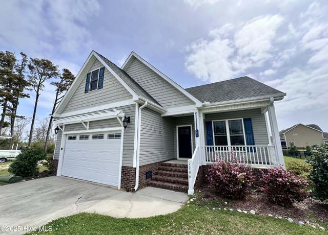 Property at 1206 Hidden Cove Ave, Morehead City, NC 28557, 4 beds, 3 baths
