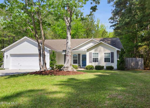 Property at 117 Arrowhead Trl, New Bern, NC 28562, 4 beds, 2 baths