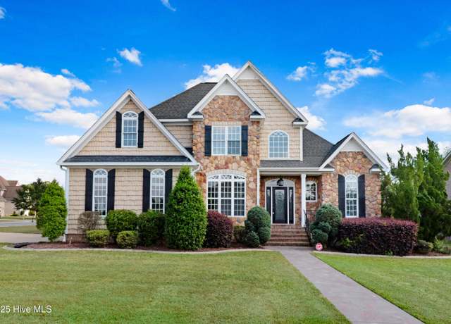 Property at 1406 Sunset Dr, Goldsboro, NC 27534, 4 beds, 2.5 baths