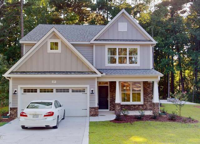 Property at 17 St Georges Dr, Pinehurst, NC 28374, 5 beds, 3.5 baths