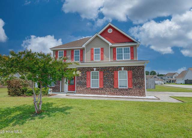 Property at 201 Winson Green Ln, Jacksonville, NC 28546, 3 beds, 2.5 baths