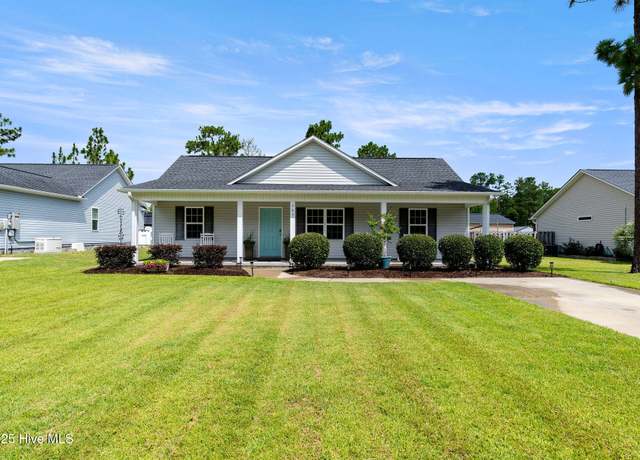 Property at 585 Mission Rd, Southport, NC 28461, 3 beds, 2 baths