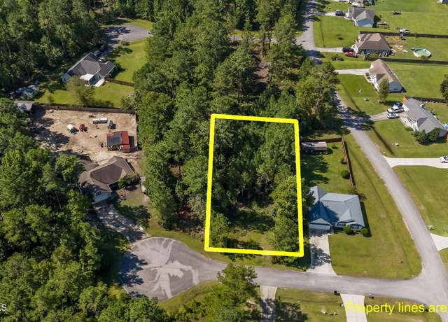 Property at 102 Redbud Ct, Havelock, NC 28532