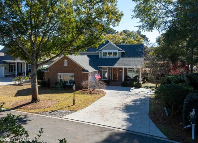 Property at 8355 Vintage Club Cir, Wilmington, NC 28411, 3 beds, 3.5 baths