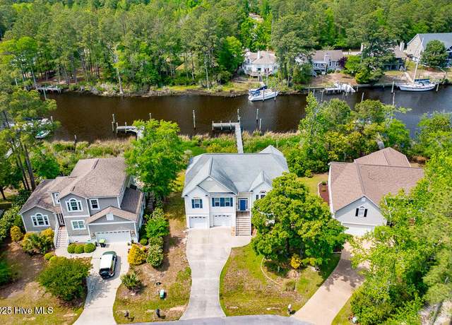 Property at 917 Hearthside Ct, New Bern, NC 28560, 3 beds, 2 baths