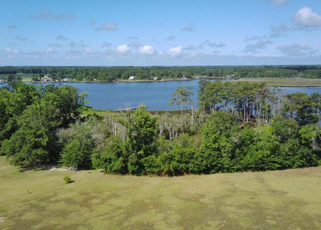 Property at 42 Sr 1767 Off, Pinetown, NC 27865