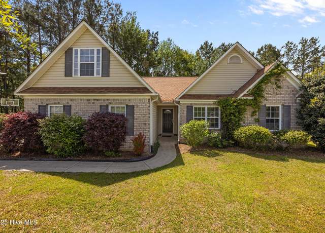 Property at 301 Derby Park Ave, New Bern, NC 28562, 3 beds, 2 baths