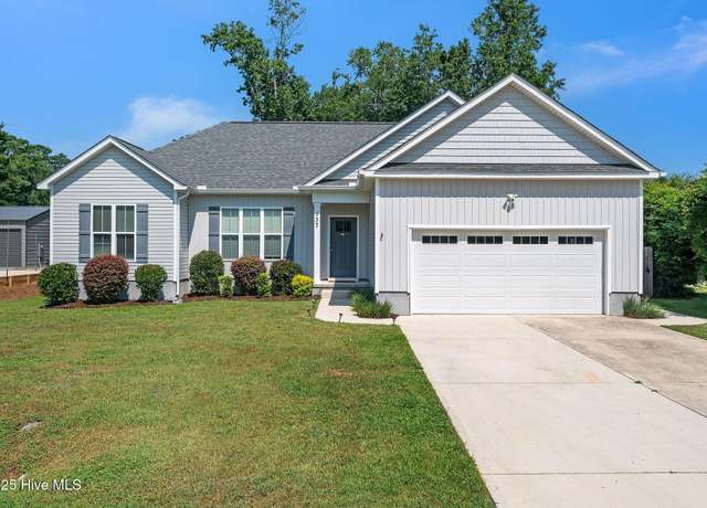 Property at 137 Salem Ct, Wilmington, NC 28411, 3 beds, 2 baths