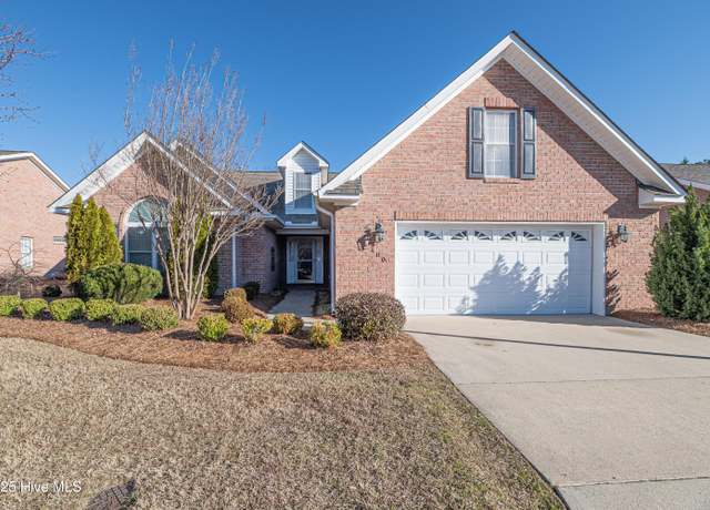 Property at 400 Shamrock Way, Greenville, NC 27834, 3 beds, 2 baths