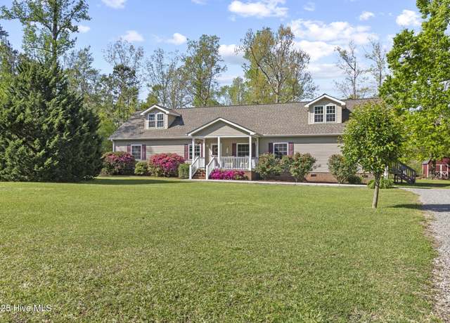 Property at 345 Knollwood Dr, Hampstead, NC 28443, 4 beds, 3.5 baths