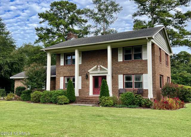 Property at 217 Windsor Rd, Greenville, NC 27858, 3 beds, 2.5 baths