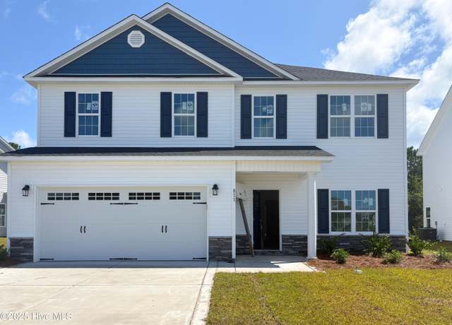 Property at 811 Whit Way, Sneads Ferry, NC 28460, 4 beds, 2.5 baths