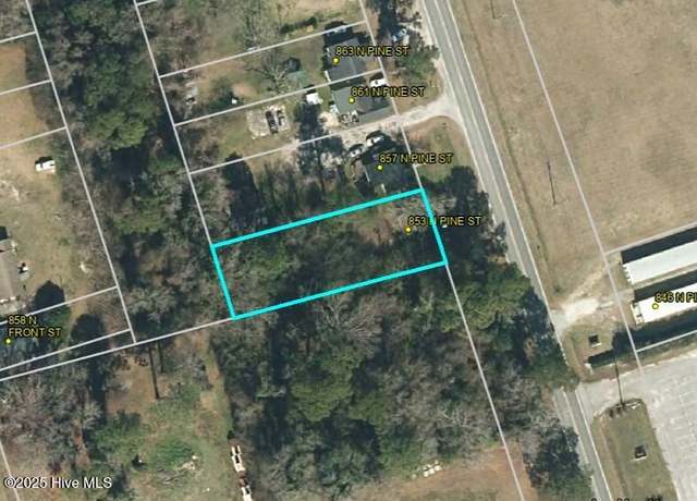 Property at 853 N Pine St, Warsaw, NC 28398