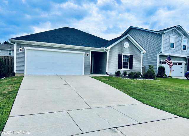 Property at 128 Willow Grove Ln, Fuquay Varina, NC 27526, 3 beds, 2 baths