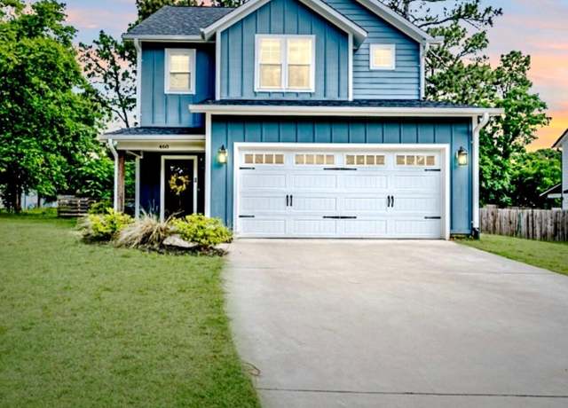 Property at 460 Clark St, Southern Pines, NC 28387, 3 beds, 2.5 baths