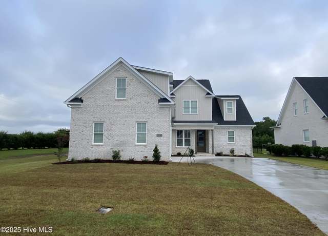 Property at 2336 Mollie Ln, Greenville, NC 27858, 3 beds, 3.5 baths