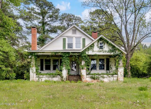 Property at 270 Ca Godbold Rd, Warsaw, NC 28398, 5 beds, 2 baths