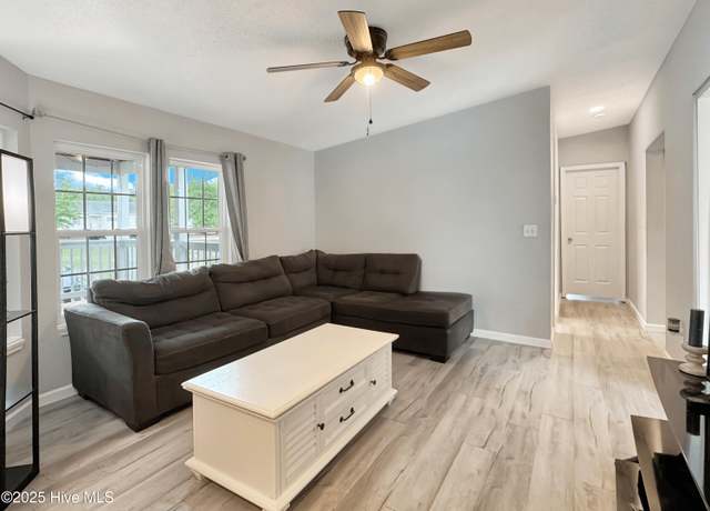 Property at 70 Little Pond Rd, Rocky Point, NC 28457, 3 beds, 3 baths