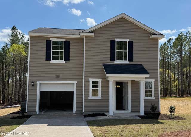 Property at 334 Rocking Horse Ln, Sanford, NC 27332, 4 beds, 2.5 baths