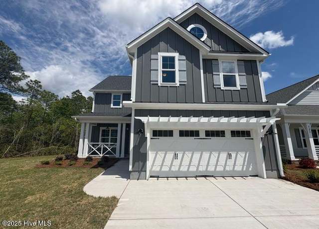Property at 111 Coburn Ct, Hampstead, NC 28443, 3 beds, 3.5 baths