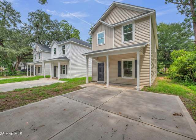 Property at 460 Maides Ave, Wilmington, NC 28405, 3 beds, 2.5 baths