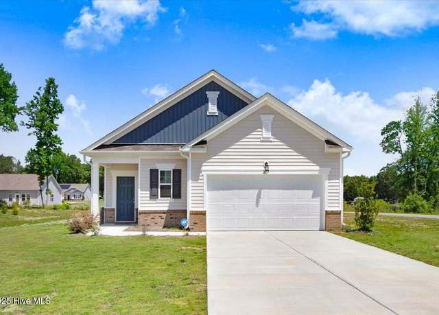 Property at 207 Miles Dr, Pikeville, NC 27863, 3 beds, 2 baths