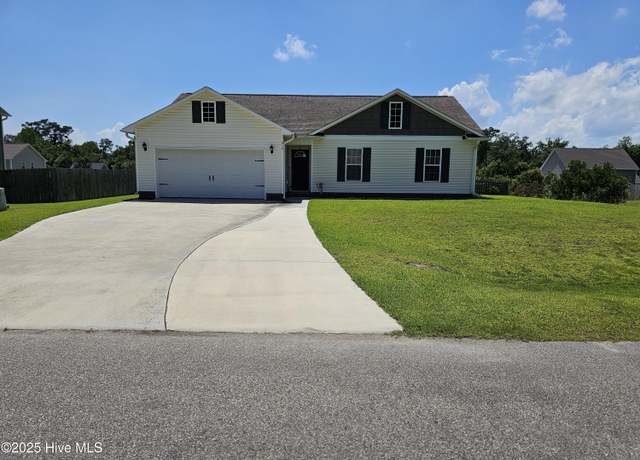 Property at 312 Springcreek Ct, Hubert, NC 28539, 3 beds, 2 baths