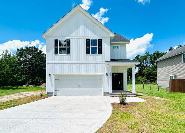 Property at 2149 Hines Farm Rd, Jacksonville, NC 28540, 3 beds, 2.5 baths