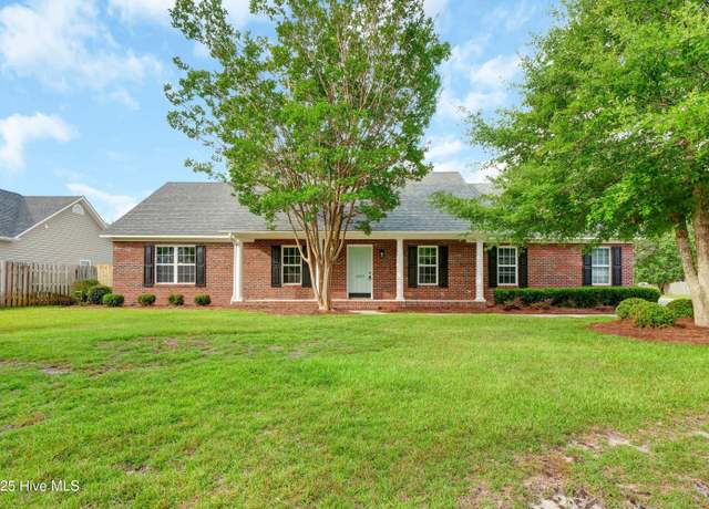 Property at 5200 Woods Edge Rd, Wilmington, NC 28409, 3 beds, 2 baths