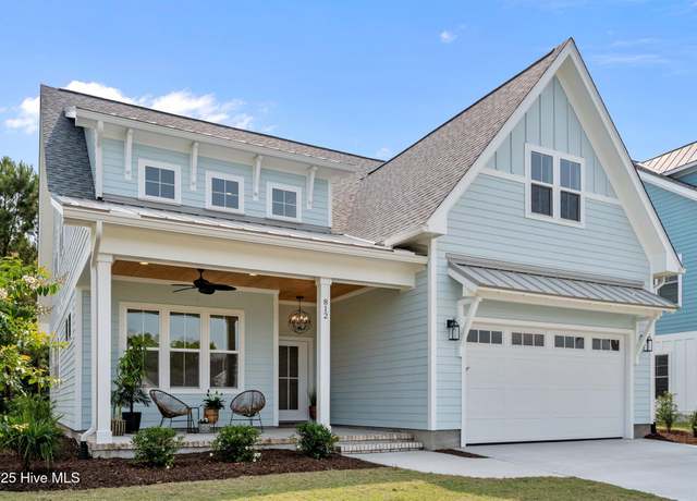 Property at 812 Lake Willow Way, Holly Ridge, NC 28445, 4 beds, 3.5 baths