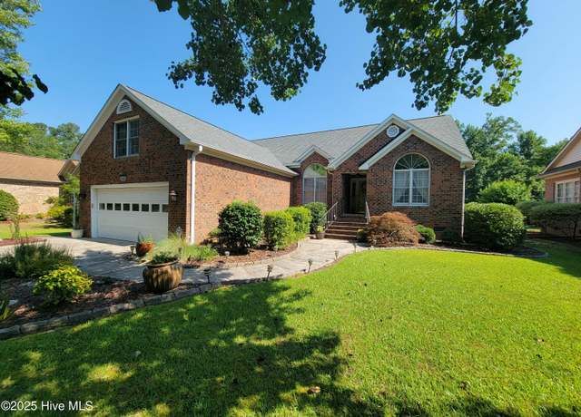 Property at 128 Southern Hills Dr, New Bern, NC 28562, 3 beds, 2 baths