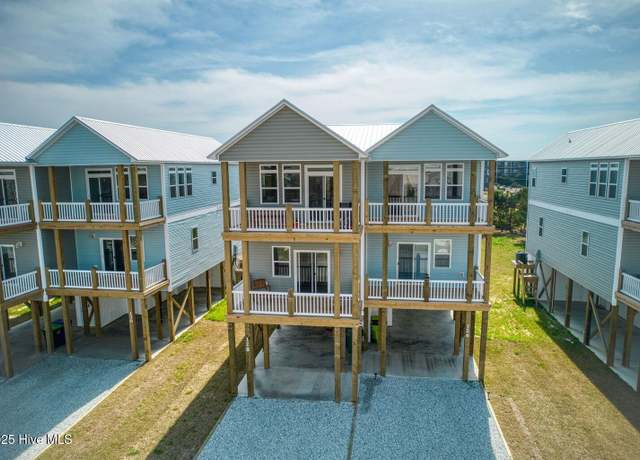 Property at 128 Sea Gull Ln, North Topsail Beach, NC 28460, 3 beds, 3 baths