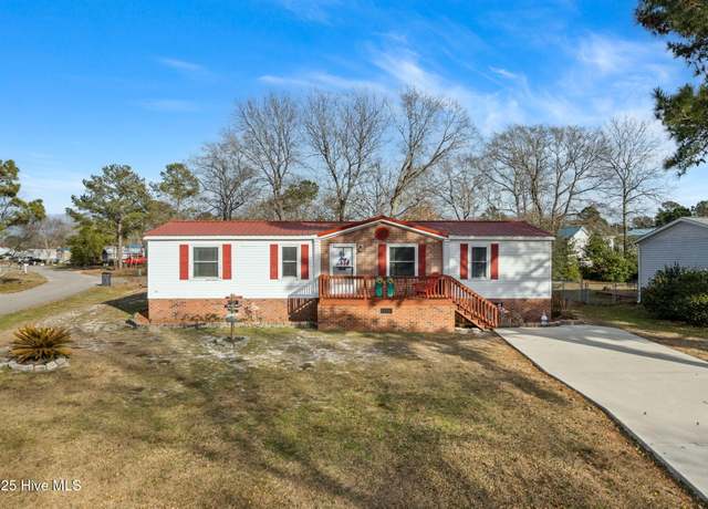 Property at 2228 Lakeside Ave SW, Supply, NC 28462, 3 beds, 2 baths