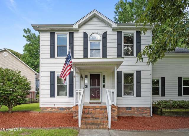 Property at 117 Dockside Dr, Jacksonville, NC 28546, 4 beds, 2.5 baths