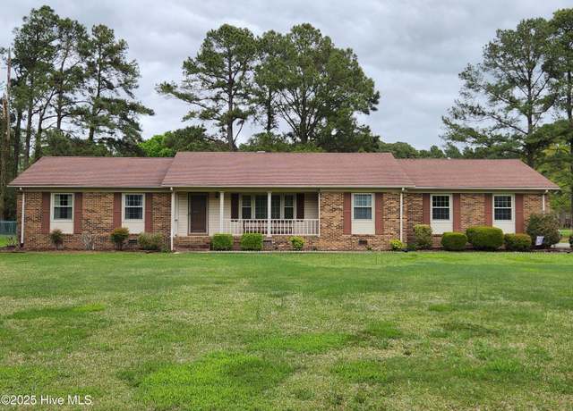 Property at 108 Pineview Dr, Elizabeth City, NC 27909, 3 beds, 2.5 baths