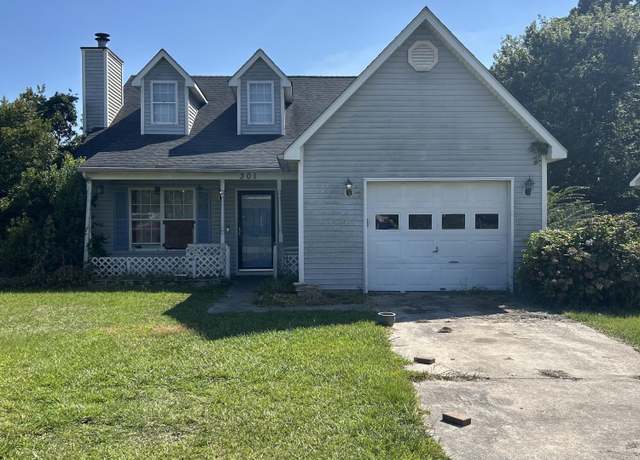 Property at 301 Paddock Pl, Jacksonville, NC 28546, 4 beds, 3 baths