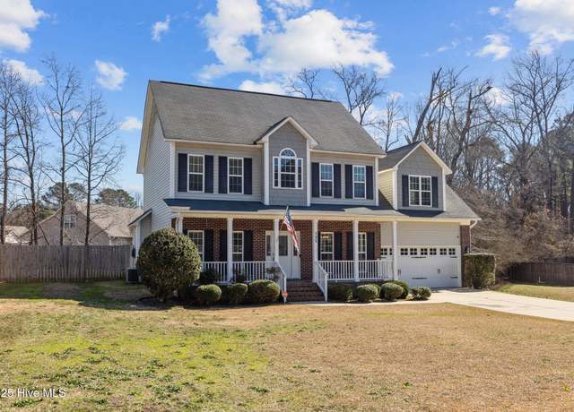 Property at 135 Rocktree Ct, Raeford, NC 28376, 3 beds, 2.5 baths