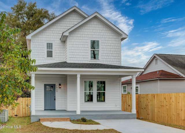 Property at 1015 N 7th St, Wilmington, NC 28401, 3 beds, 2.5 baths