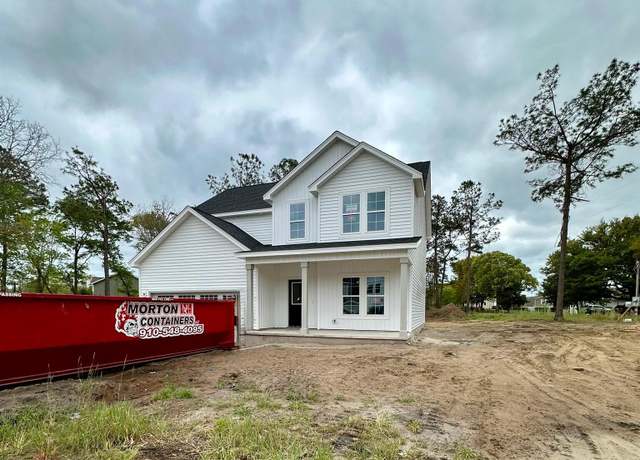 Property at 102 Creek Bluff Rd, Newport, NC 28570, 4 beds, 2.5 baths