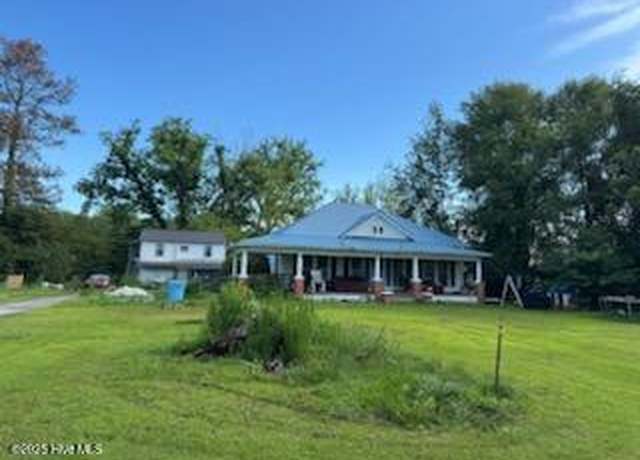 Property at 2880 Catherine Lake Rd, Richlands, NC 28574, 3 beds, 2 baths
