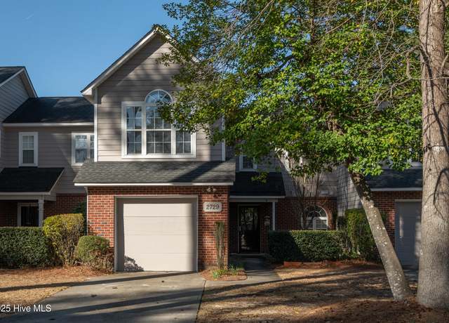 Property at 2729 Townes Dr, Greenville, NC 27858, 3 beds, 2.5 baths