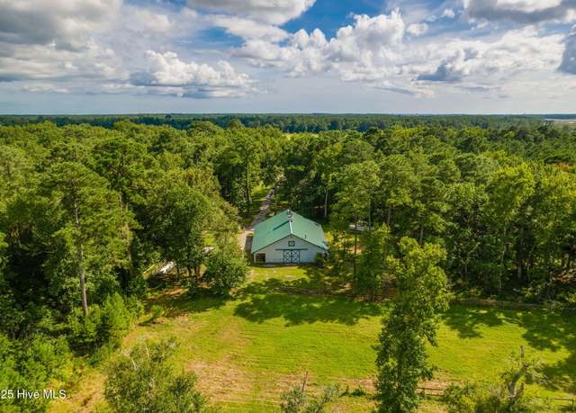 Property at 820 Laurel Rd, Beaufort, NC 28516
